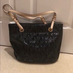 Black Michael kors purse